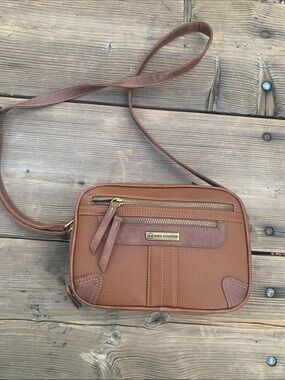 White Mountain Brown Crossbody Messenger Bag